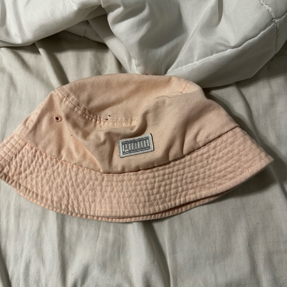 Pink puma bucket hat